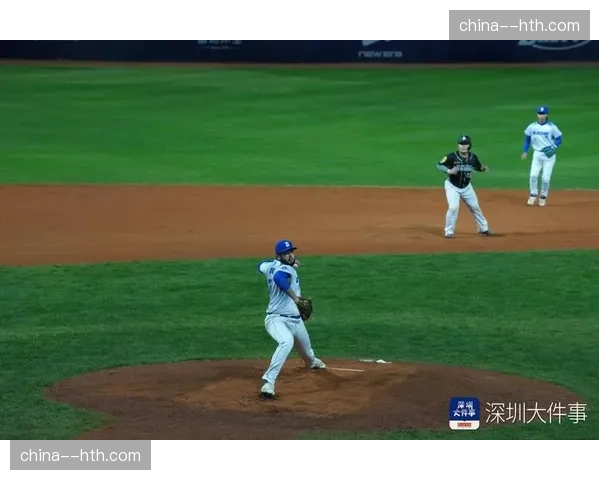 深圳蓝袜队本土球员吴启锐荣膺CPB立春联赛MVP,15次得分打登顶得分榜 深圳蓝袜队本土球员吴启锐荣膺CPB立春联赛MVP,15次得分打登顶得分榜