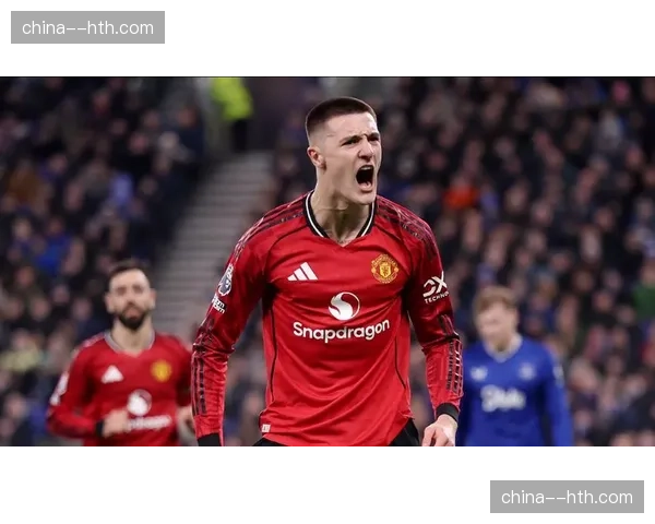 曼联1-0小胜埃弗顿，卡里克带队连续10场英超不败