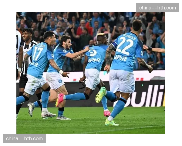 战术板:亚特兰大如何应对佛罗伦萨的高位逼抢体系 战术板:亚特兰大如何应对佛罗伦萨的高位逼抢体系