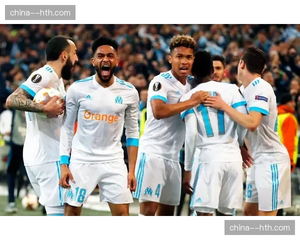 历史回顾:二十一世纪前十年来法甲经典反击进球中的团队配合 历史回顾:二十一世纪前十年来法甲经典反击进球中的团队配合