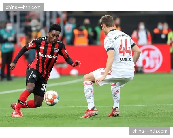 半场战报：多特蒙德0-1落后于门兴，进攻端表现低迷